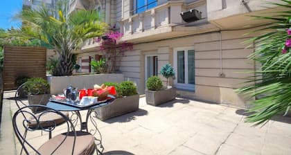 Hotel Renoir