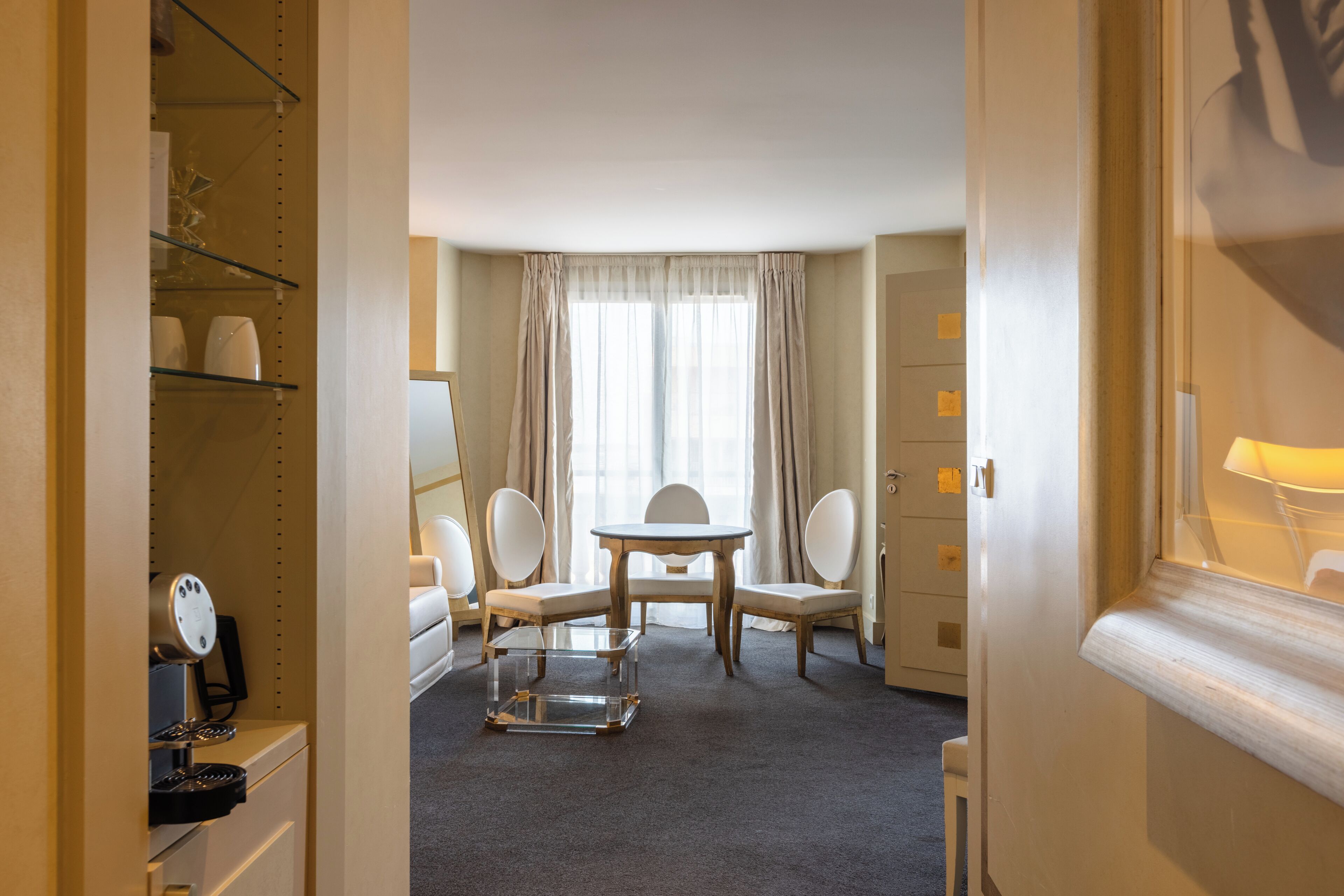 Photo - Hotel Renoir