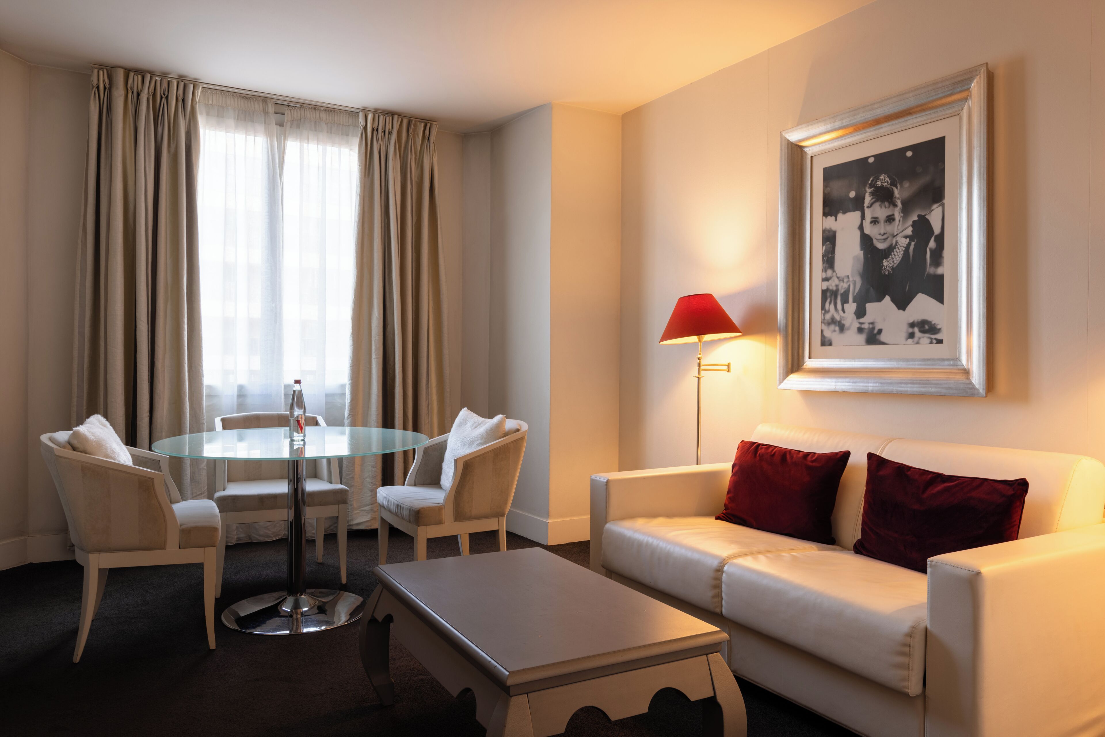 Photo - Hotel Renoir