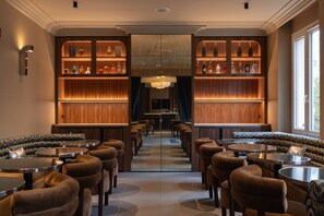 Bar (en la propiedad)