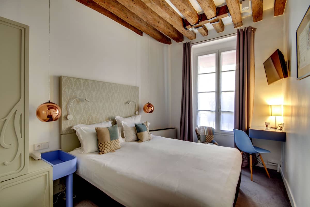 Classic Double Room | Premium bedding, minibar, in-room safe, desk