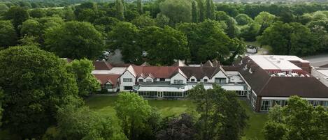 Fachada de la propiedad