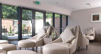 Macdonald Craxton Wood Hotel & Spa, Chester