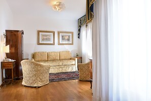 1 bedroom, down comforters, minibar, in-room safe