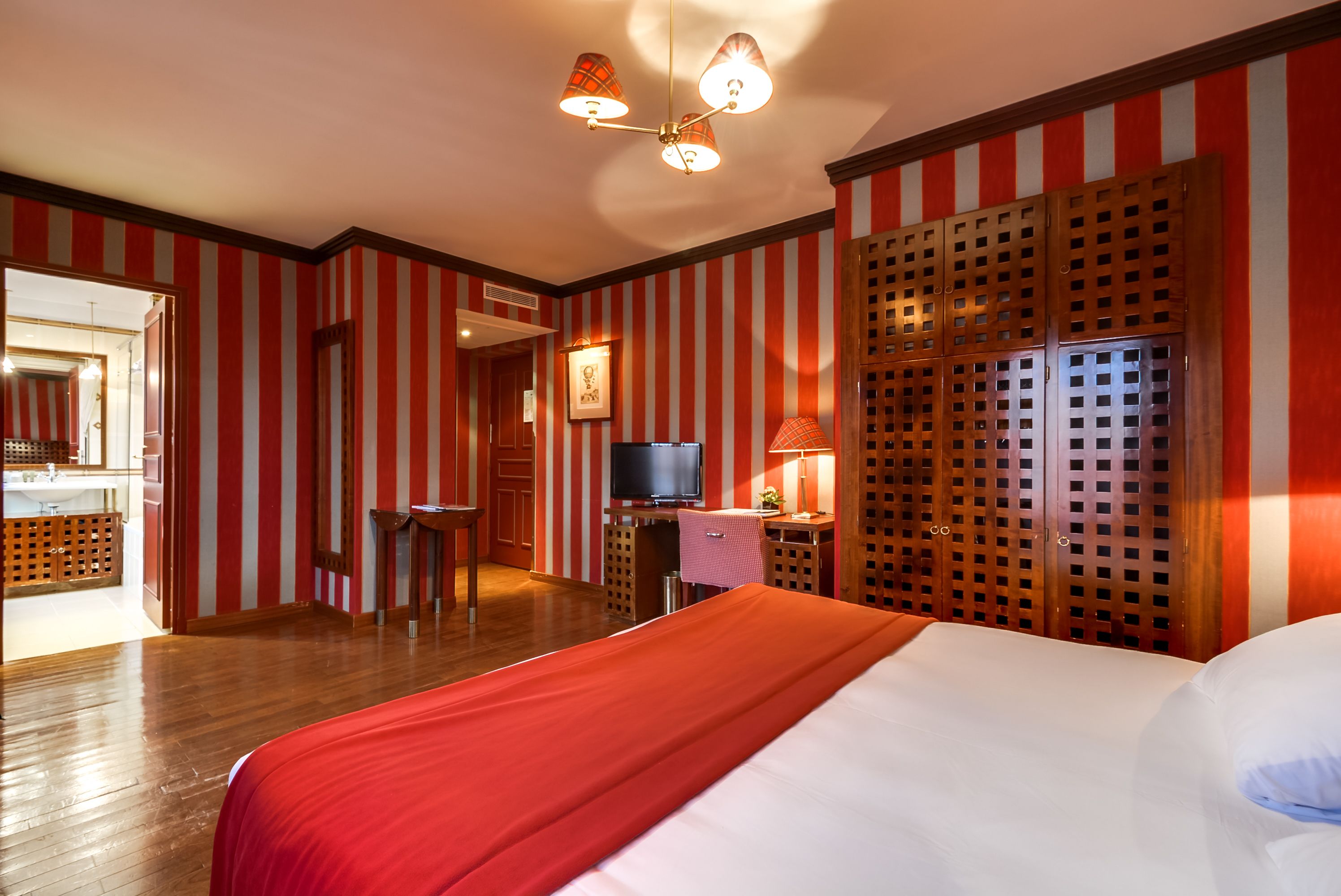 superior twin room | 1 bedroom, premium bedding, minibar, in-room safe