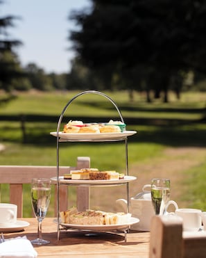 Food and drink - Coulsdon Manor Hotel and Golf Club (Coulsdon)