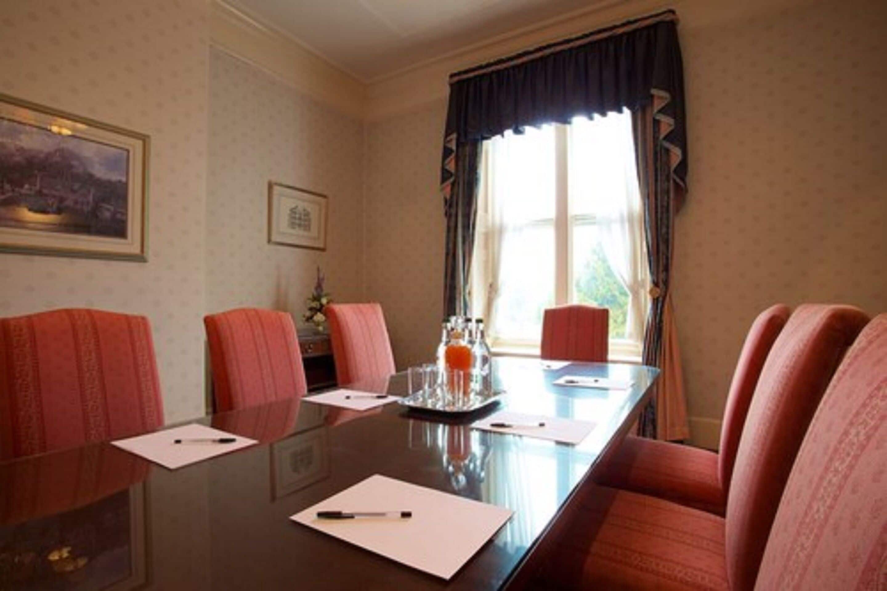 Foto - Coulsdon Manor Hotel and Golf Club