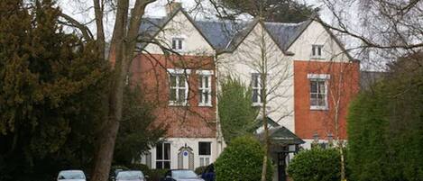 Façana frontal de l'allotjament