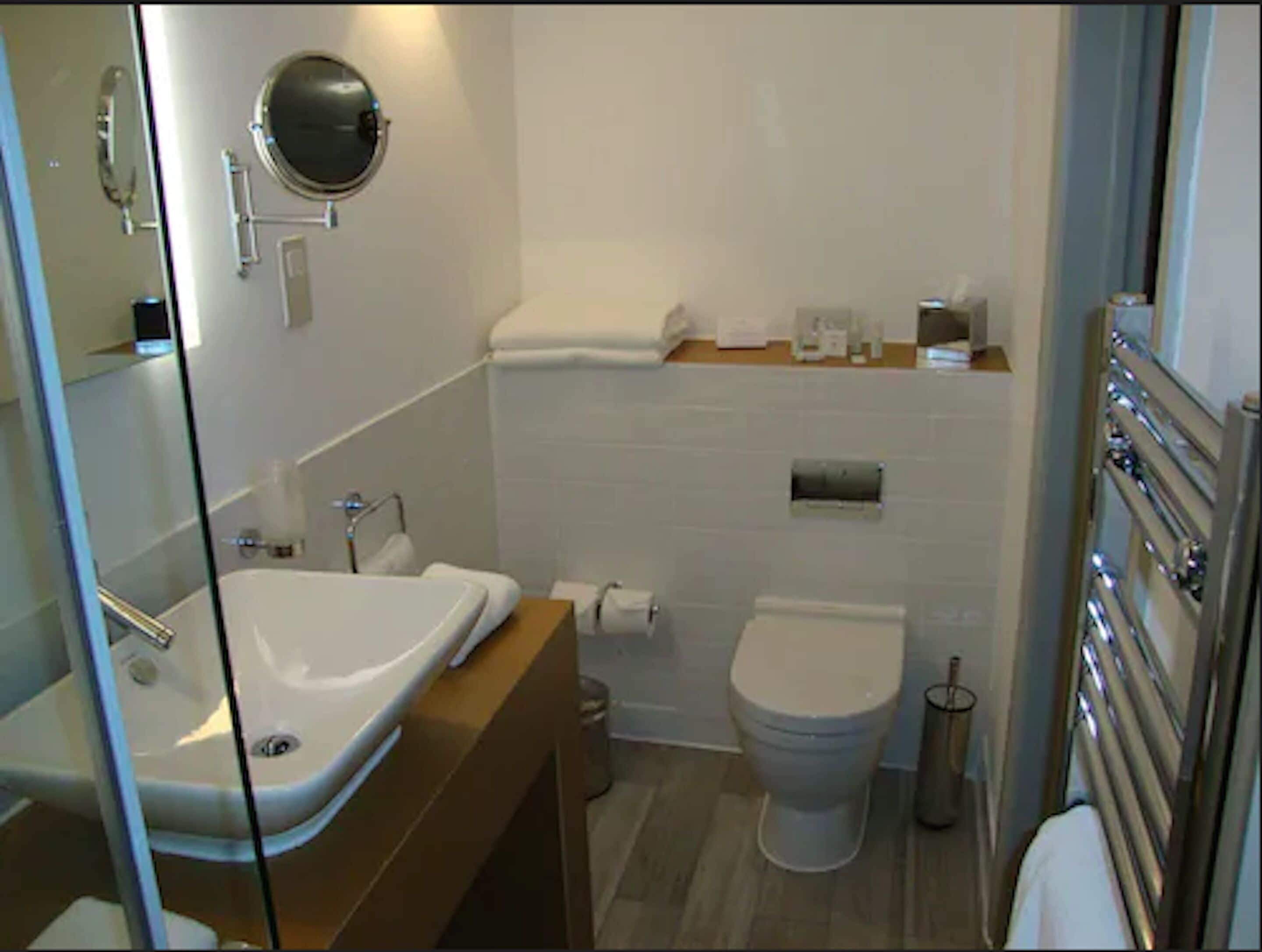 Photo - Coulsdon Manor Hotel and Golf Club