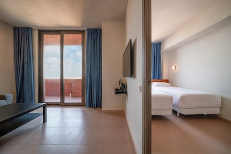 Televisión. Apartamentos Hesperia Sant Joan