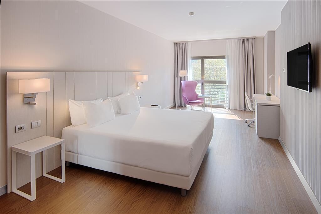 1 chambre, couette en duvet d'oie, minibar