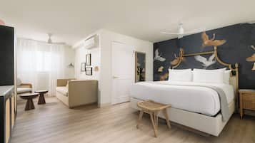 ملاءات للفراش لا تسبب الحساسية وخزنة داخل الغرفة وستائر تعتيم