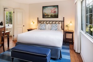 Hypo-allergenic bedding, in-room safe, blackout drapes