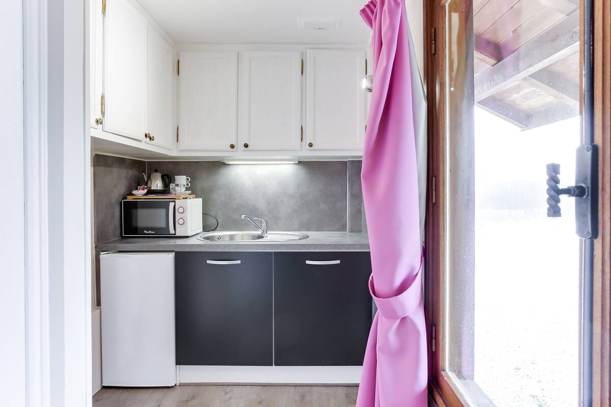 "campanule" - chalet for 2 persons | 1 bedroom, premium bedding, minibar, in-room safe