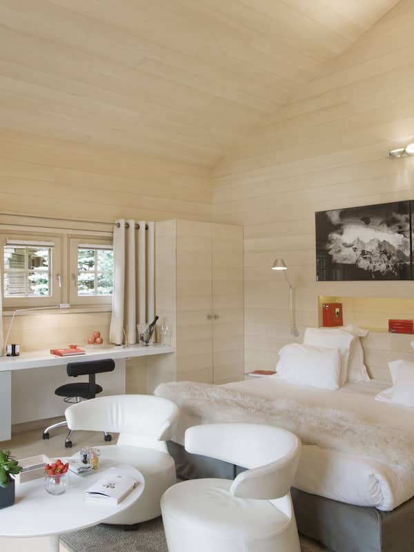 Chalet (Grépon) | Minibar, in-room safe, individually furnished, desk