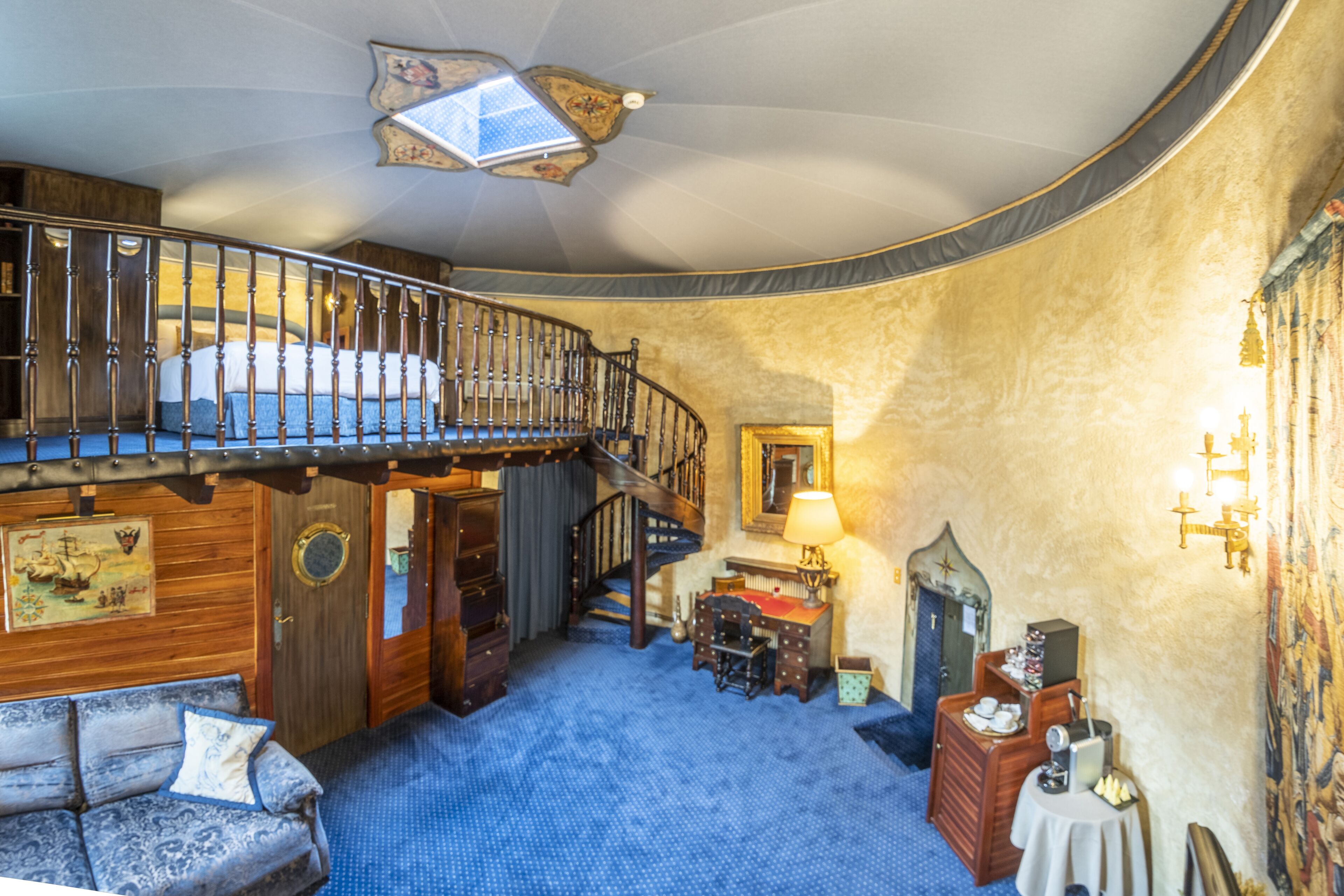 duplex suite , park view | egyptian cotton sheets, premium bedding, minibar, in-room safe