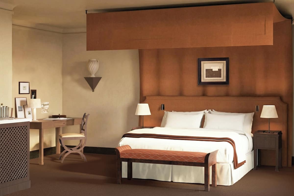 Hypo-allergenic bedding, minibar, in-room safe, individually decorated