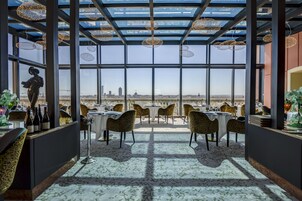 Lunch and dinner served, French cuisine