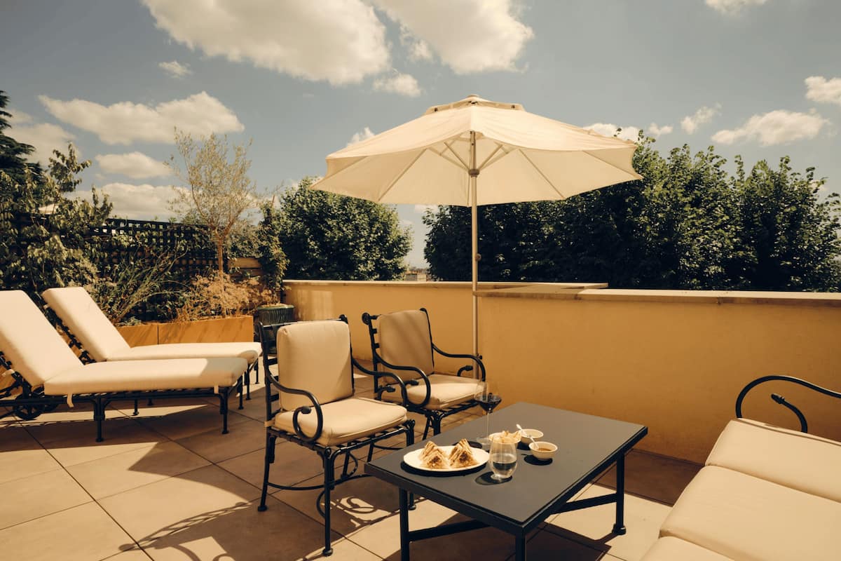 Deluxe Terrace Room | Terrace/patio
