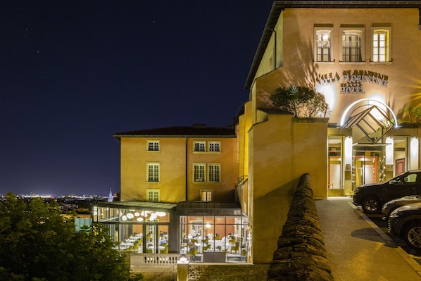 Front of property – evening/night