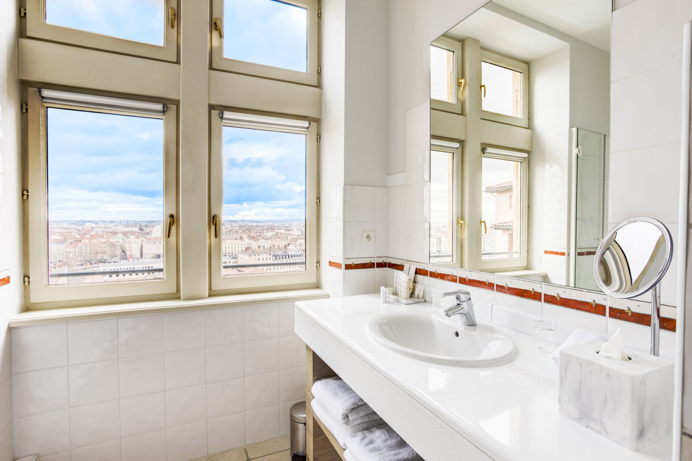 panoramic apartment | bathroom | hair dryer, bathrobes, slippers, bidet