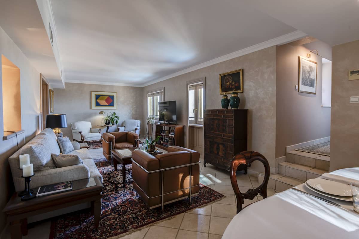 Luxury Apartment | Living area | 107-cm LED TV with satellite channels, TV