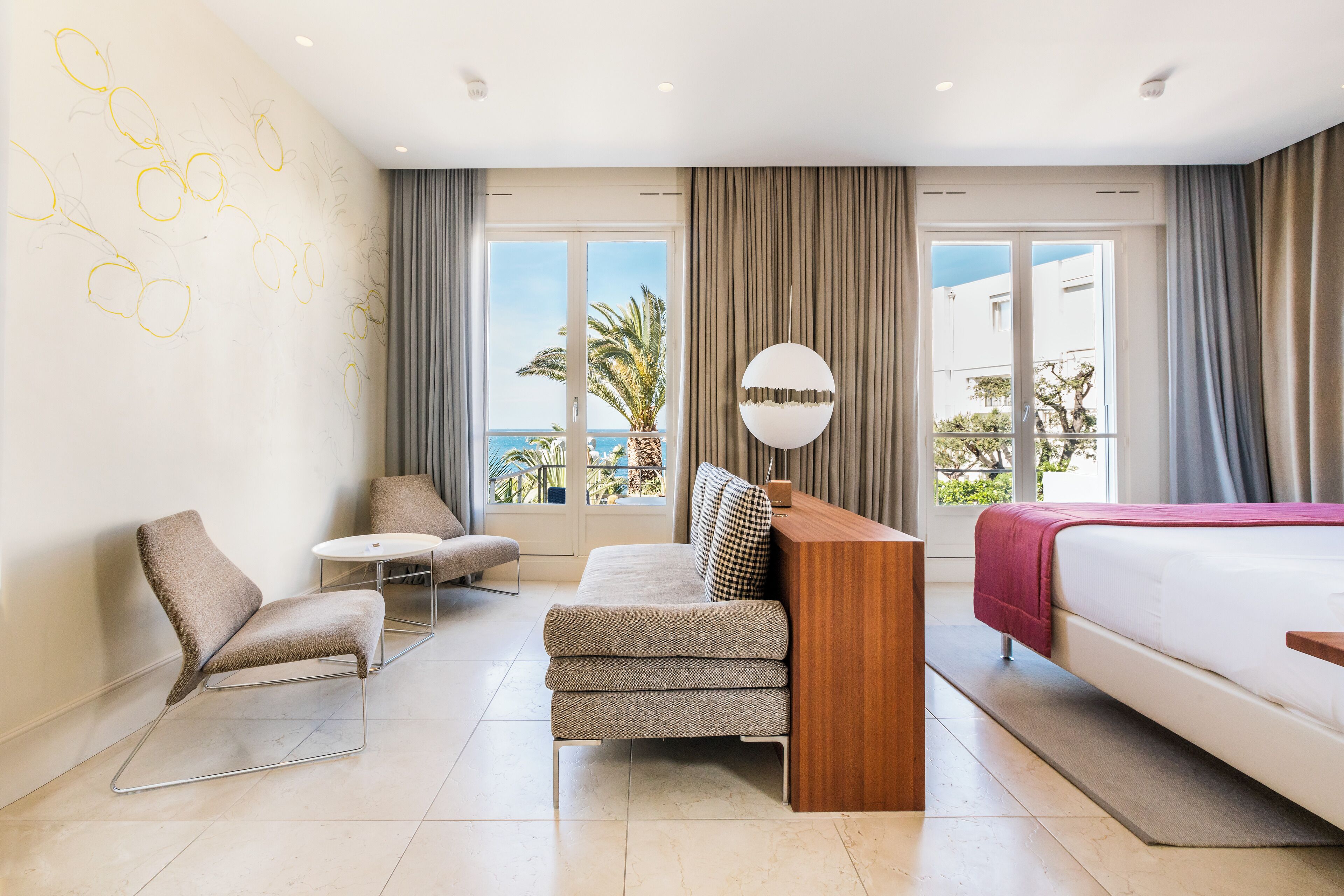 romantic suite, sea view | 1 bedroom, premium bedding, free minibar, in-room safe