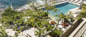 เลอ เปอตีต์ นีซ ปาสเซดัต - รีเลส์ & ชาโตซ์