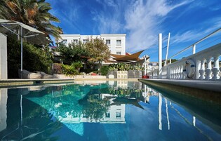 Seasonal outdoor pool, pool umbrellas, sun loungers