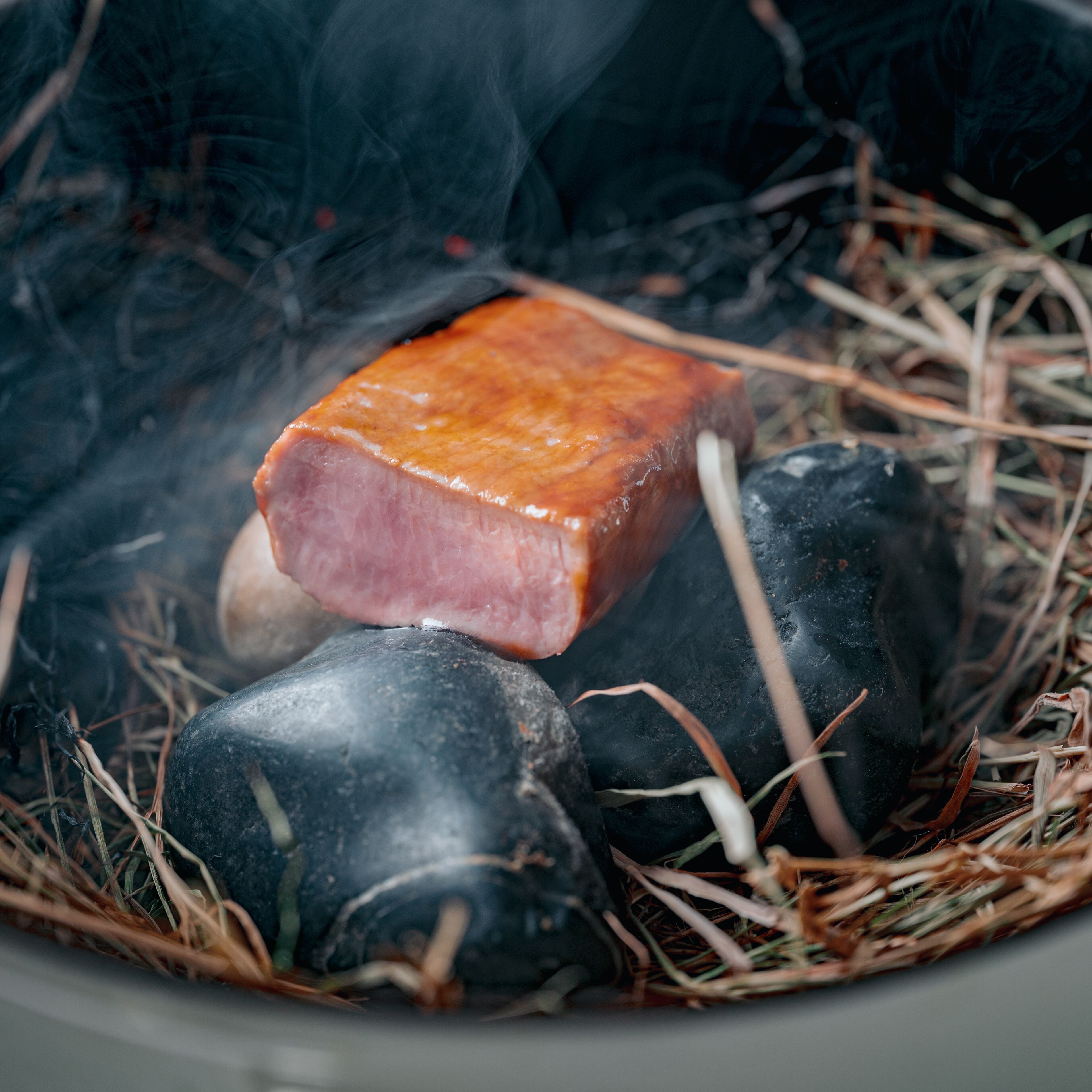 2 restaurants, breakfast, lunch, dinner served; french cuisine