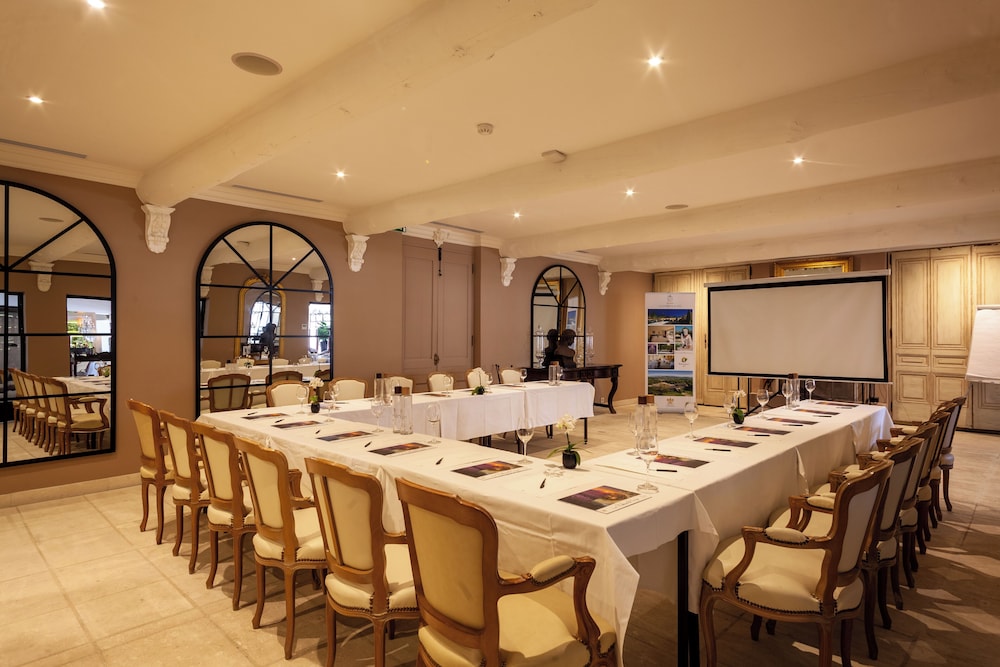 Hotel Le Phébus & Spa by null