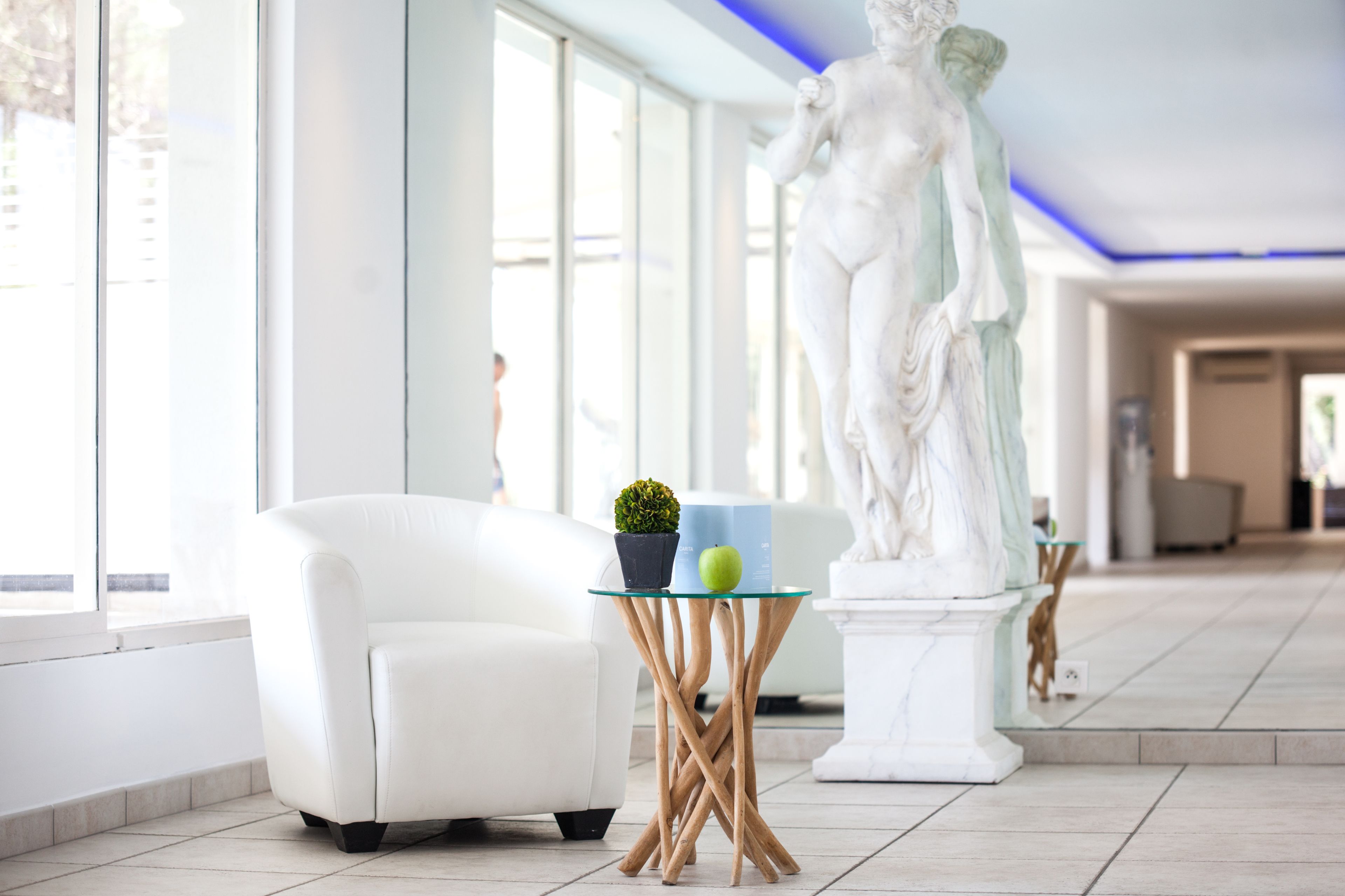 couples treatment room(s), hot tub, steam room, turkish bath/hammam