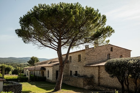 Exterior. Le Phébus & Spa - Relais & Chateaux