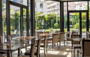Desayuno buffet todos los días (con cargo)