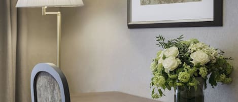Executive Suite | Living area