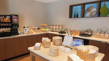 Free daily buffet breakfast