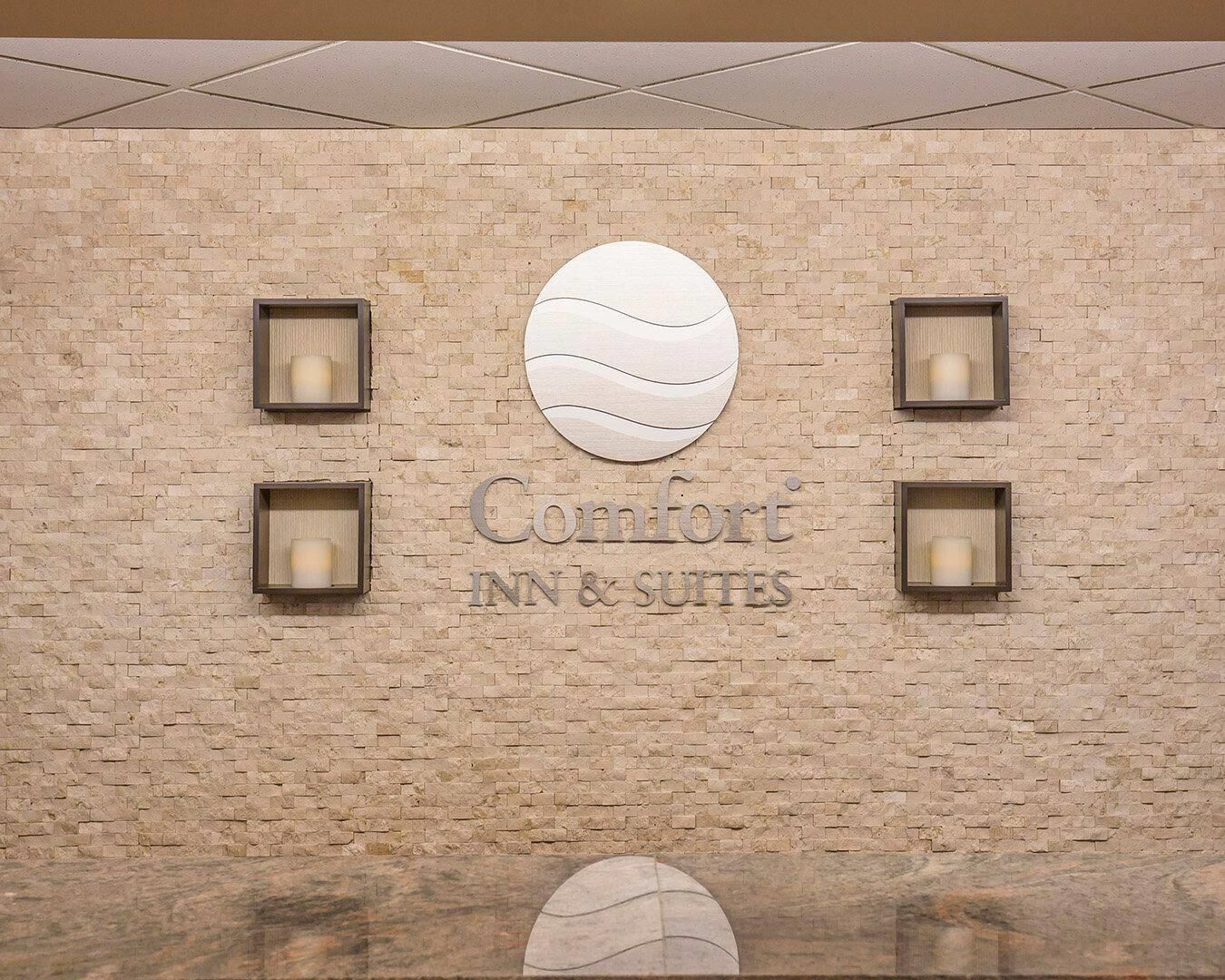 Foto - Comfort Inn & Suites University
