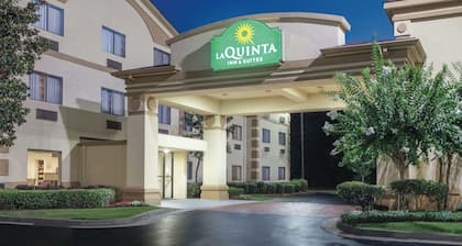 La Quinta Inn & Suites by Wyndham Jackson Airport