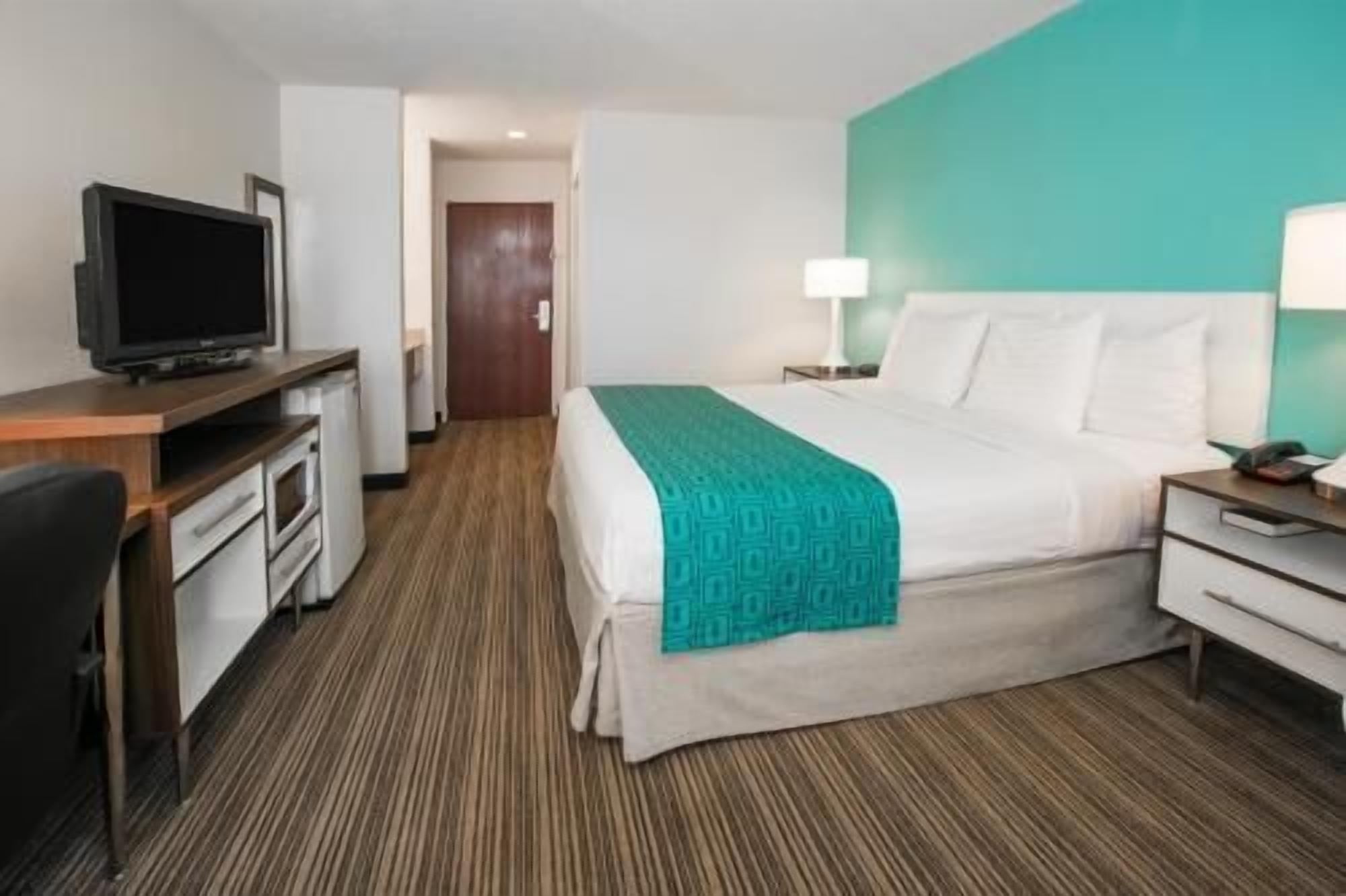 Surmatelas, coffres-forts dans les chambres, bureau