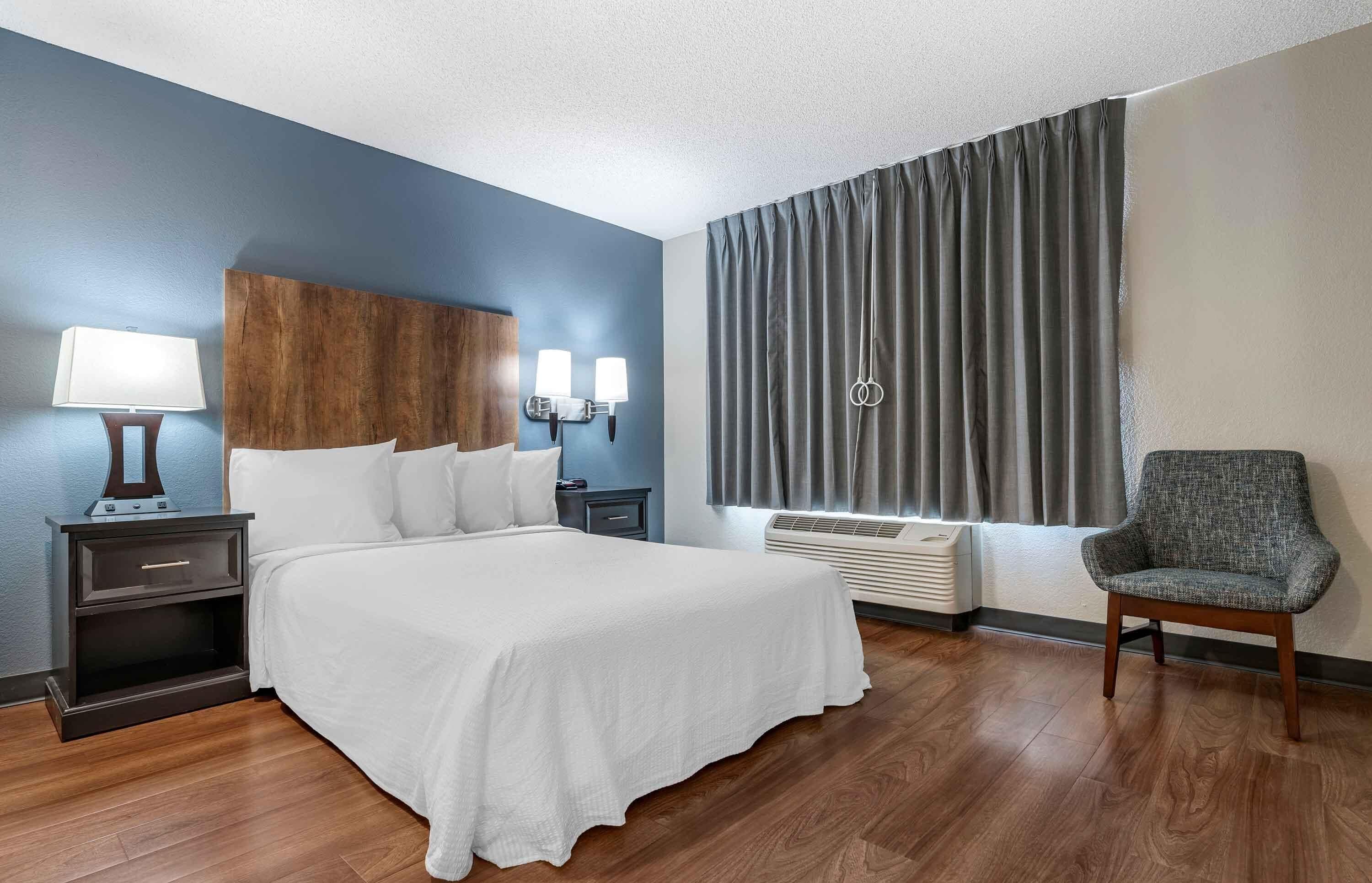 Ropa de cama de alta calidad y escritorio 