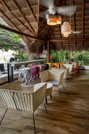 Snack bar