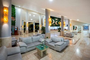Lobby - Viva Maya by Wyndham, A Trademark All Inclusive Resort (Playa del Carmen)