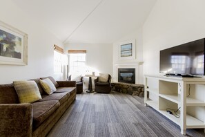 Televisión LCD de 37 pulgadas con canales vía satélite y televisión 