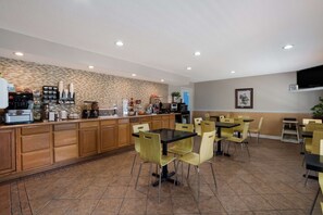 Free daily full breakfast