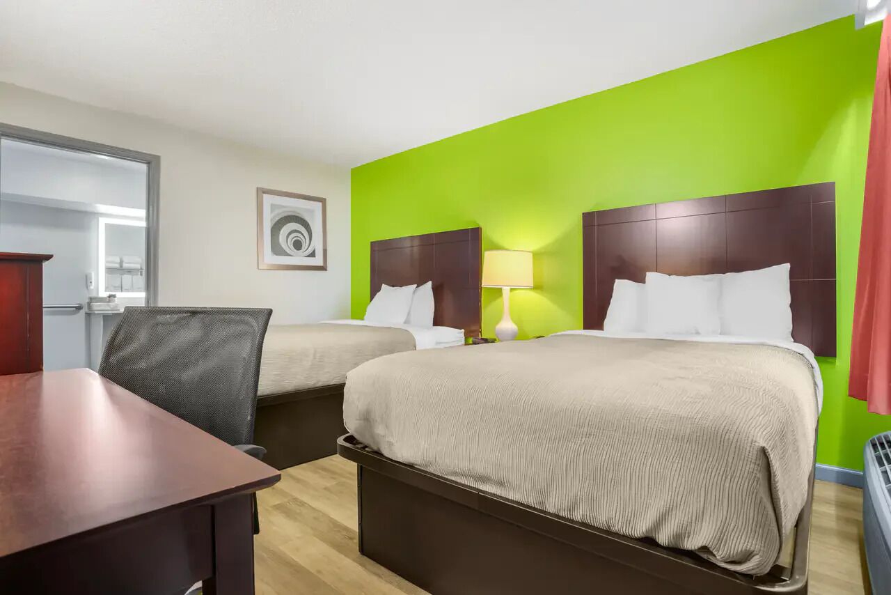 Chambre, 1 lit double, accessible aux personnes à mobilité réduite, non-fumeur