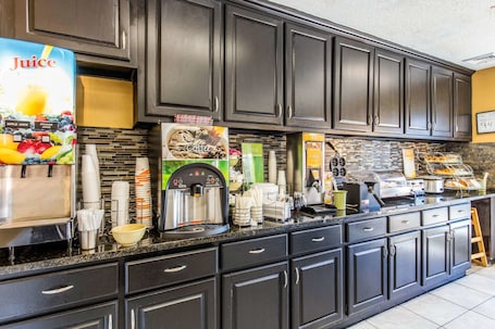 Desayuno continental incluido todos los días