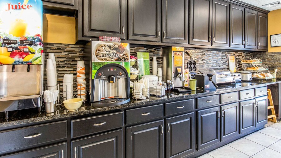 Quality Inn Bessemer I-20 exit 108