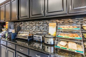 Free daily continental breakfast