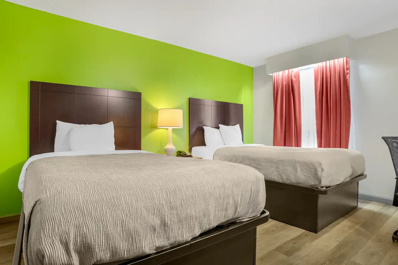 Habitación, 1 cama doble, accesible para personas con discapacidad, no fumadores | Escritorio, tabla de planchar con plancha, cunas gratuitas y wifi gratis