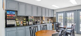 Quality Inn Bessemer I-20 exit 108